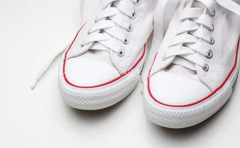 未来：2025最新款ABC儿童运动鞋系列发布